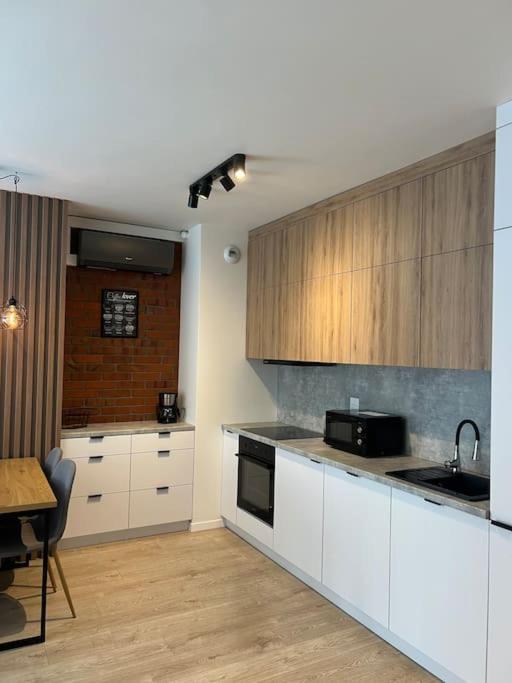 Lwowska 10 Residence, Rodzinny Apart Красков Екстериор снимка